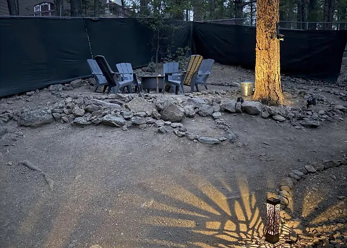 Nakai Trail 4-br A-frame Firepit Game Rm Sauna Ferienhaus